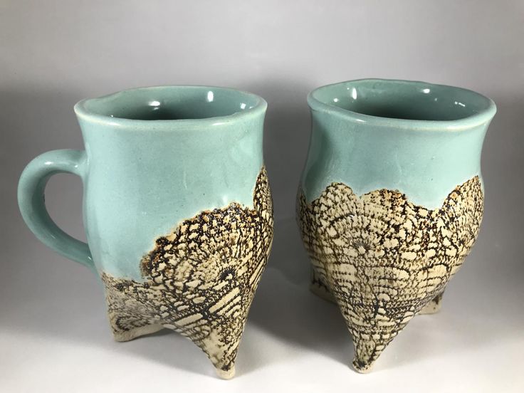 Soft slab tripod mugs | Slab ceramics, Pottery, Pottery cups