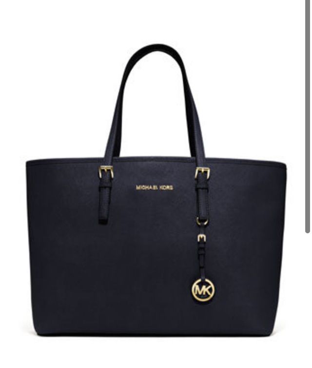 Michael Kors Medium Jet Set Multifunction Saffiano Travel Tote in Navy