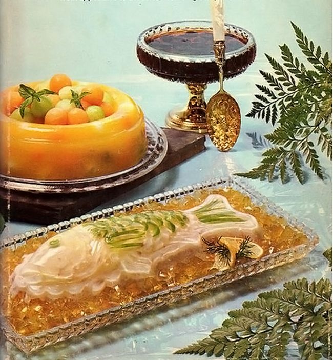 Meals In A Mold The Mid Century s Love Affair With Gelatin Flashbak meals-in-a-mold-the-mid-century-s-love-affair-with-gelatin-flashbak
