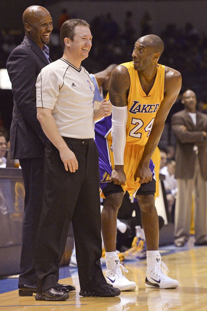 nike kobe fast break mamba christmas kobe bryant returns to the court in nike kobe 9 elite pe