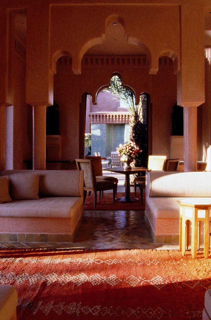 Divan Marrakech: Oriental classics in modern execution Divan Marrakech: Oriental classics in modern execution