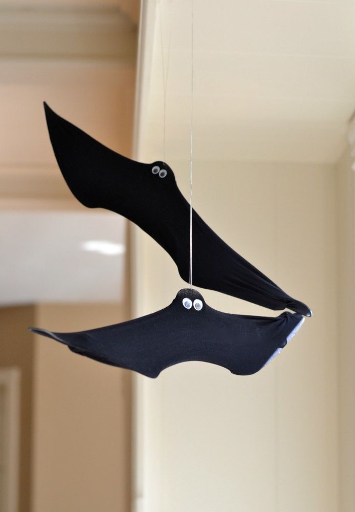 upcycle wire hangers into spooky halloween decor cheap halloweenhalloween batshalloween ideasdiy halloween decorationswire
