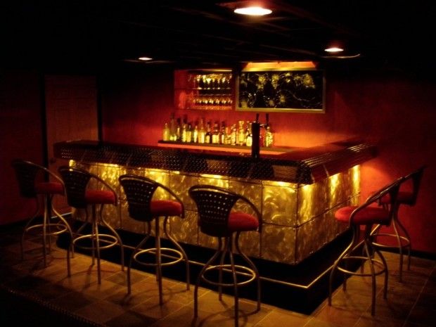 https://i.pinimg.com/736x/f8/36/f9/f836f9bc6b6dcc6fc7ef6acc88eb1f9e--home-bar-decor-bar-unit.jpg