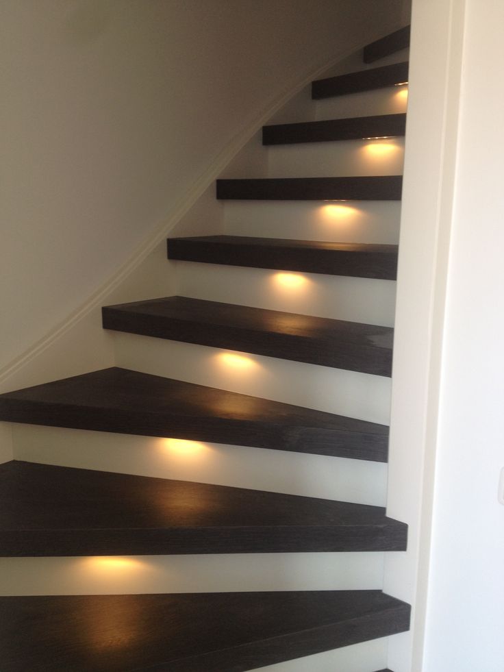 ‘Black Rustic Oak’ PVC Forbo Allura trapbekleding ...
