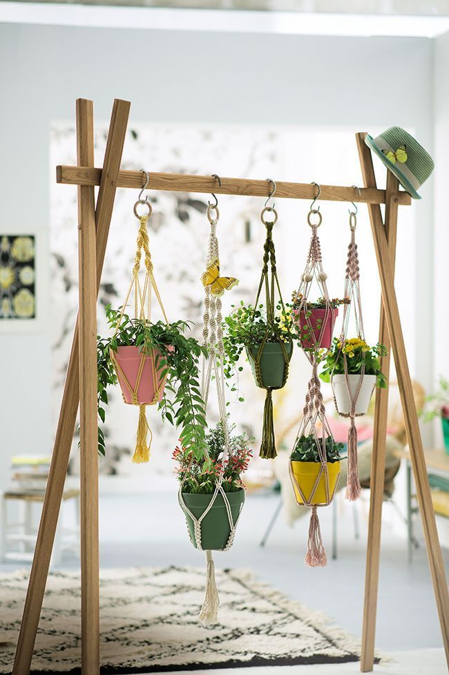 DIY macrame hanging – The tutorial on Marie Claire Idées – – #HomeAccessories DIY macrame hanging – The tutorial on Marie Claire Idées – – #HomeAccessories