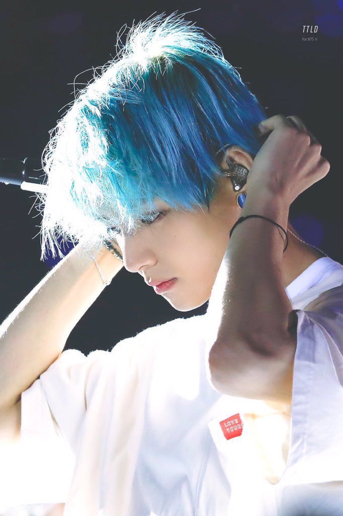 Kim Taehyung おしゃれまとめの人気アイデア Pinterest Pabbit ブルーヘア ヘア アイディア 髪型 Kim Taehyung おしゃれまとめの人気アイデア Pinterest Pabbit ブルーヘア ヘア アイディア 髪型