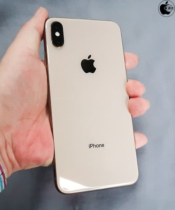 iPhone XSにiPhone X用ケースは使えるか検証 iPhone XSにiPhone X用ケースは使えるか検証