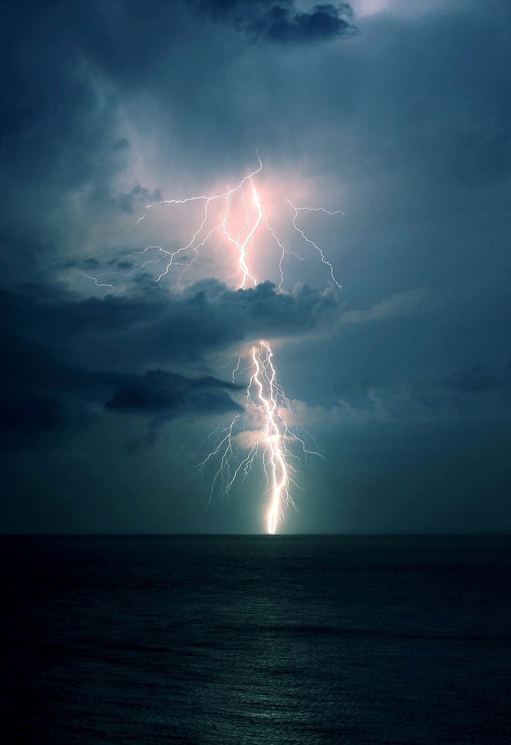best 25 sea storm ideas on pinterest waves ocean storm and best 25 sea storm ideas on pinterest waves ocean storm and