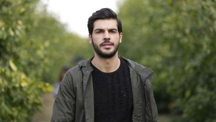 Pin on Actori turci Cool hairstyles for men, Best poses for men, Tolga