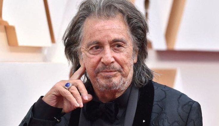🔴 Al Pacino / Lui Et Sa Petite Amie De 28 Ans Célèbrent Son 82e