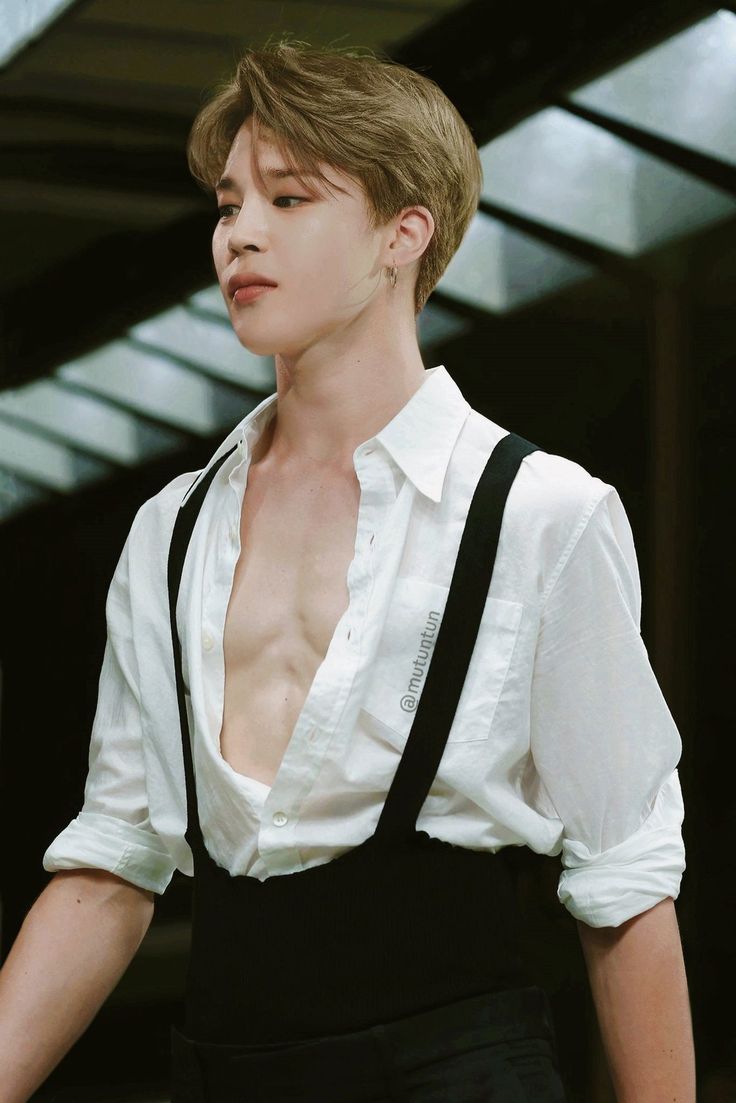 ปักพินในบอร์ด BTS Jimin