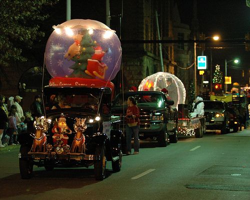 snow globe parade float parade floats pinterest antique christmas snow globes
