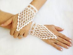 Tutorial Crochet Pattern,Crochet Gloves Pattern, Fingerless Crochet gloves,Bridal Glove, Ivory Glove Pattern, Lace Wedding Gloves -1