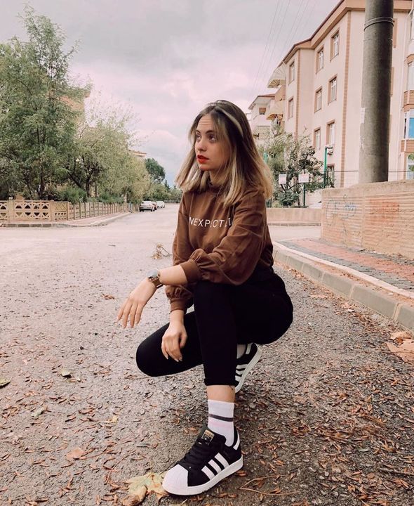 Karakter Onerileri 13 Kiz Thao Nhi Le Basarili Kadinlar Afgan Kizi Moda Cizimleri