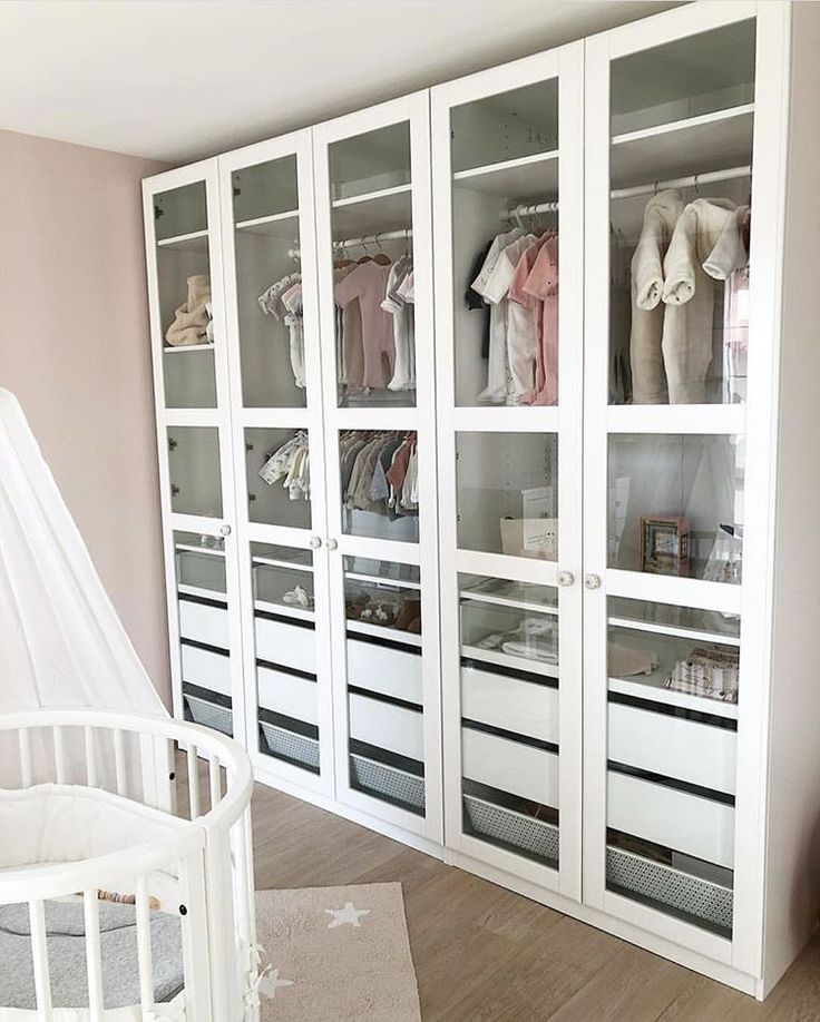 Twin Boys Custom Closet An Ikea Kallax Hack Boys Closet Custom Hack Ikea Kallax Montessoriano Twi Ikea Aufbewahrung Kinderzimmer Ikea Ideen
