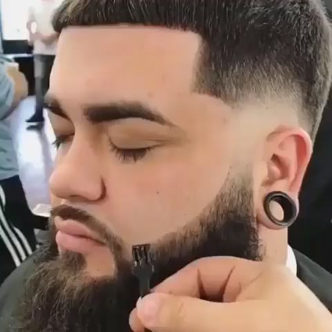 Follow @beardmankit for a daily dose of beard styles and tips