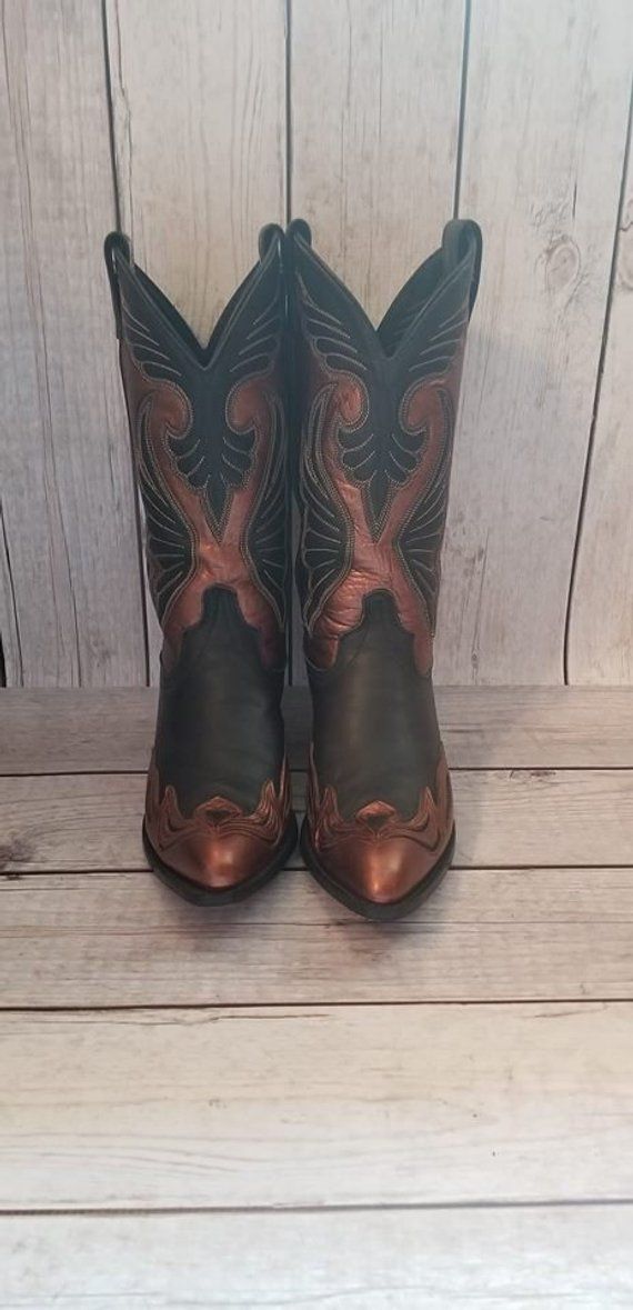 size 7 laredo vintage black leather cowboy boots for women