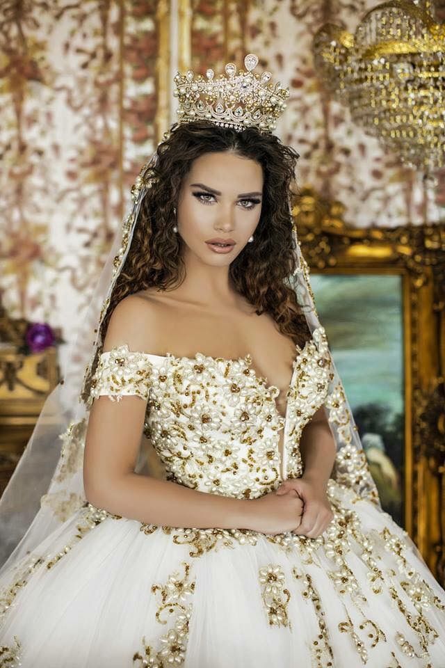Wow What A Beautiful Wedding Gown Wedding Dress Organza