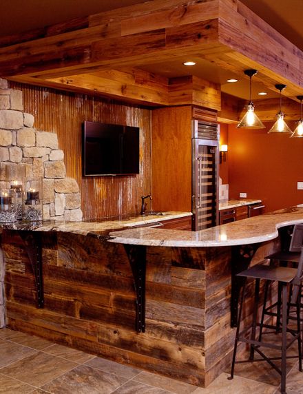 https://i.pinimg.com/736x/fc/df/f0/fcdff04af6ca6b87b39854ad3a2109ab--basement-designs-basement-ideas.jpg