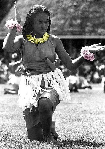 Siva | Polynesian dance, Hawaiian dancers, Samoan