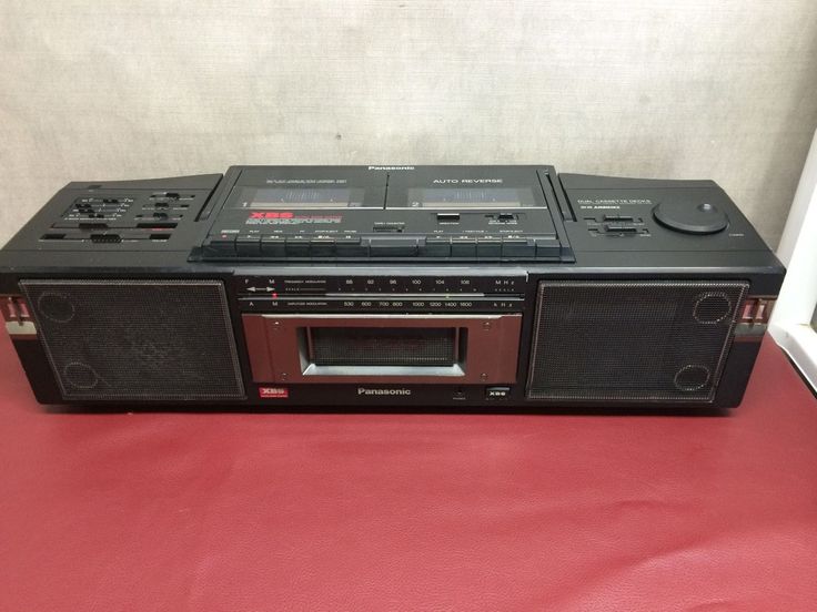 80's Boom Box Panasonic XBS Dual Cassette Stereo RX-FW39
80s Boombox Panasonic