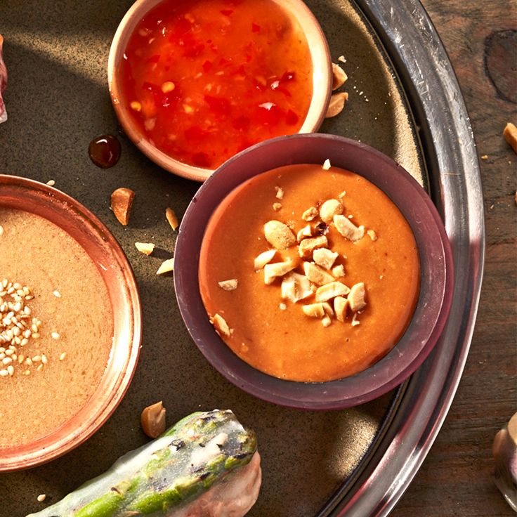 Asian peanut dippig sauce