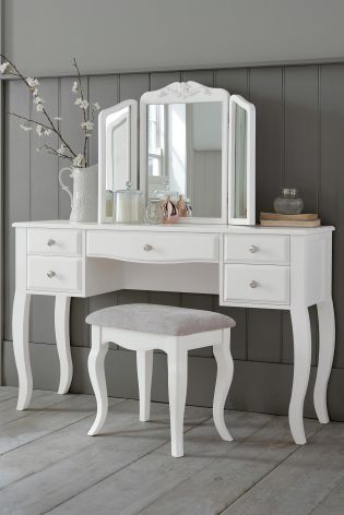 Makeup Table Ideas best 20+ dressing tables ideas on pinterest | vanity tables Makeup Table Ideas best 20+ dressing tables ideas on pinterest | vanity tables