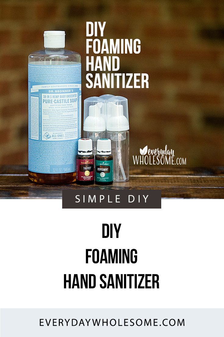 DIY FOAMING HAND SANITIZER PURIFIER. NONTOXIC, NATURAL, EASY, CHEAP #NONTOXICLIVING #NONTOXICHOME #DIYRECIPES #DRBRONNERS #foaminghandsoap #foaming #diysoap Young Living Oils, Foaming Hand Soap, Diy Cleaning Products, Natural Hand Sanitizer, Hand Sanitizer Diy, Diy Essential Oils, Hand Sanitizers, Hand Sanitizer, Diy Natural Products