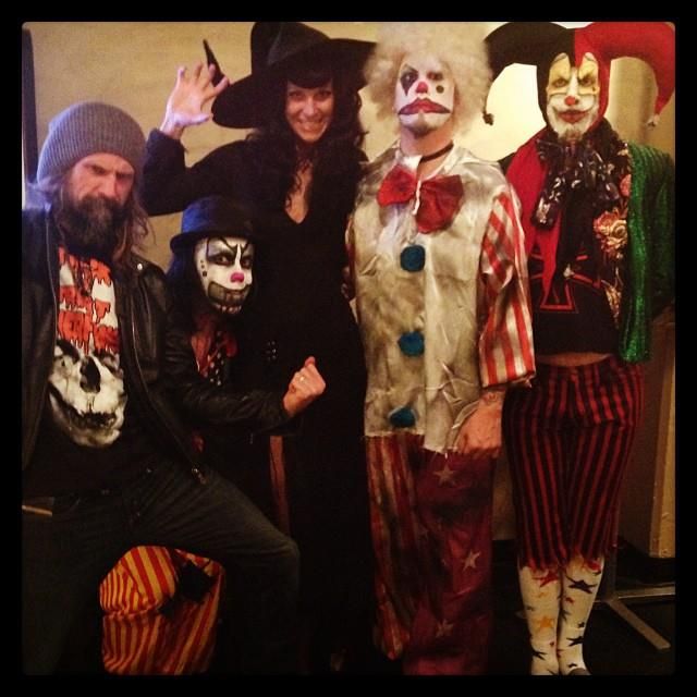 rob and sheri moon zombie hanging with the band before the jimmy kimmel show halloween - Rob Zombie Halloween Music rob and sheri moon zombie hanging with the band before the jimmy kimmel show halloween - Rob Zombie Halloween Music