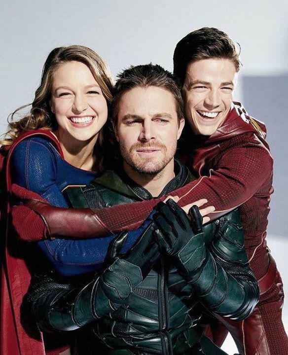 Stephen Amell Grant Gustin And Melissa Benoist Arrow Theflash Supergirl Supergirl And Flash Superhero Shows Supergirl