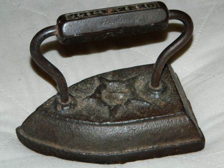 Vintage Old Cast Ironiron. A Nice & Heavy Rustic Iron. to Use - Etsy ...