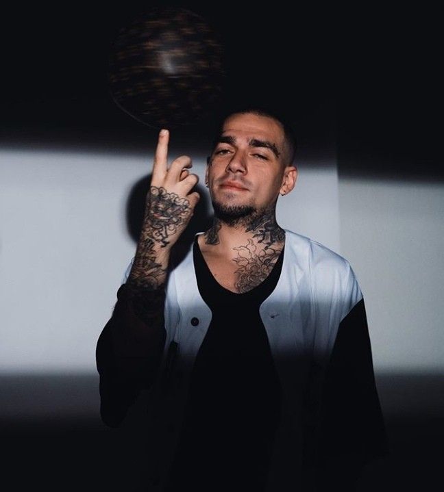 Ezhel Kovl Sercan Rap Sarkicilar Leonardo Dicaprio Rap Muzik Ezhel Kovl Sercan Rap Sarkicilar Leonardo Dicaprio Rap Muzik