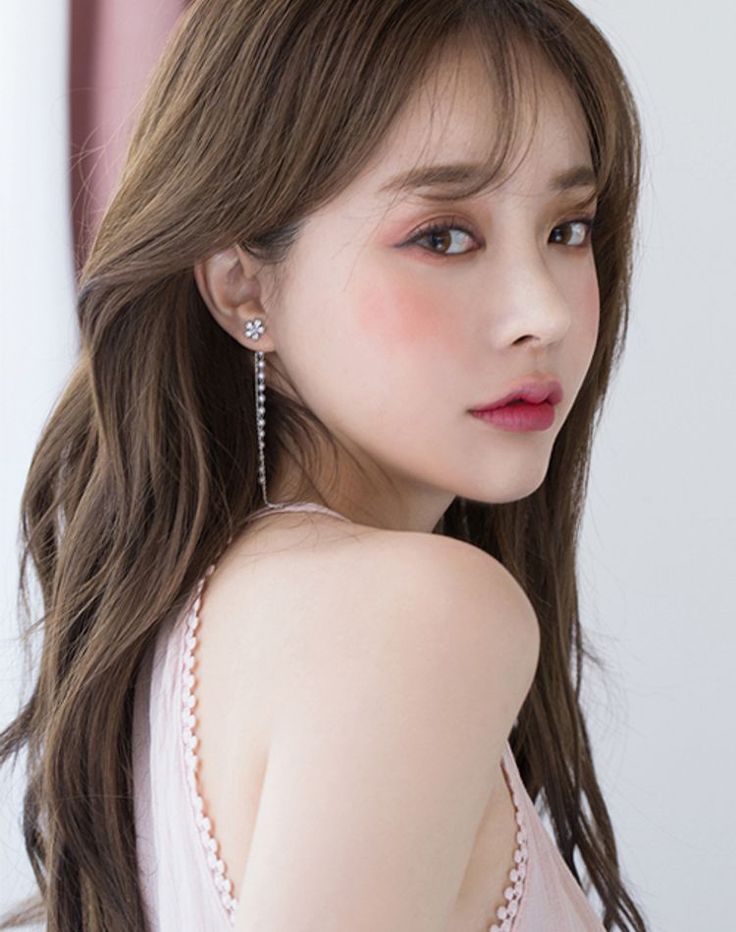 ブルベ夏さんの特徴 Beauty Hotpepper Jp 人の肌は ブルーベースかイエローベースに分けることができ さらにブルーベースは夏 タイプ サマー と冬タイプ ウィンター イエローベースは春タイプ スプリング と秋タイプ オータム に分けることができると言われています ブルベ夏さんの特徴 Beauty Hotpepper Jp 人の肌は ブルーベースかイエローベースに分けることができ さらにブルーベースは夏 タイプ サマー と冬タイプ ウィンター イエローベースは春タイプ スプリング と秋タイプ オータム に分けることができると言われています