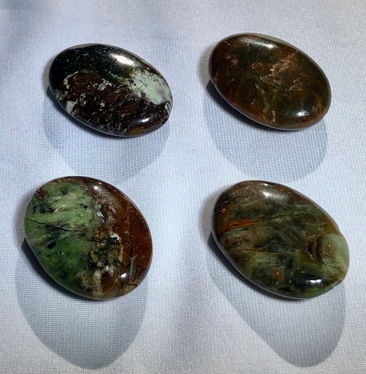 1 Designer Hand Carved Brecciated Jasper Leaf Bead 009416