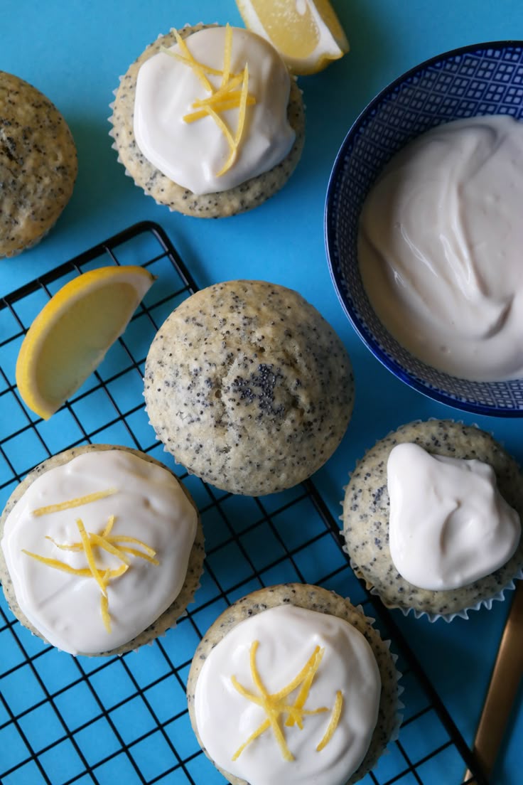 Zitronen-Mohn Muffins