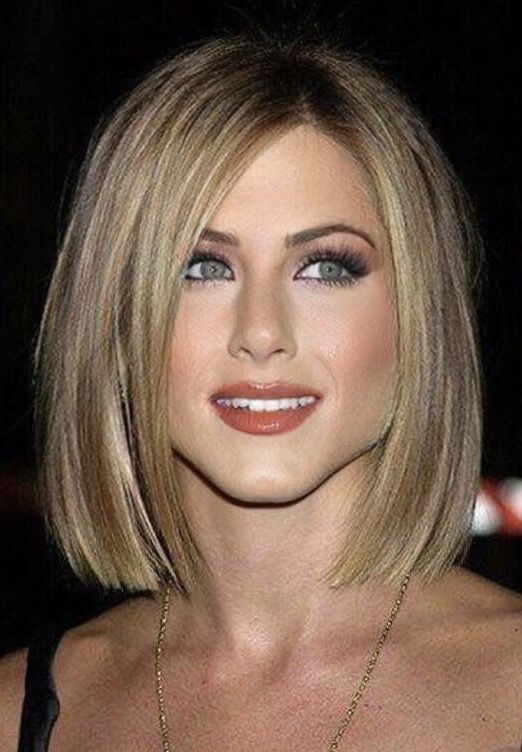 Jolis cheveux – joli maquillage Jolis cheveux – joli maquillage