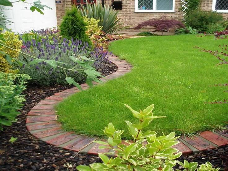 106 Best Lawn Edging Images On Pinterest Landscaping Ideas Diy Brick Pavers Cemented Together To Form An Impenetrable Edge Between The Gr And Mulch Also A No Mow Border