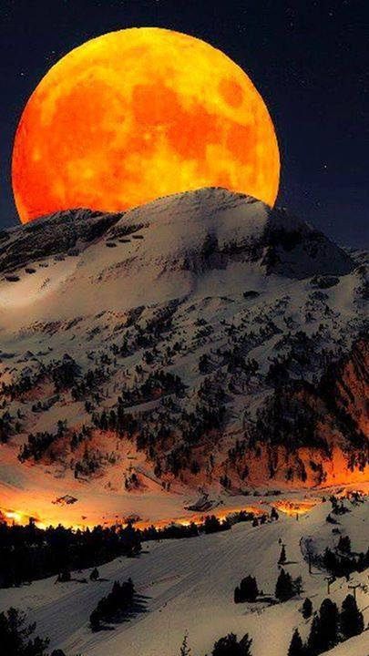 Photo janetmillslove: Luna magnifico moment love ift.tt/2xb53nW Photo janetmillslove: Luna magnifico moment love ift.tt/2xb53nW