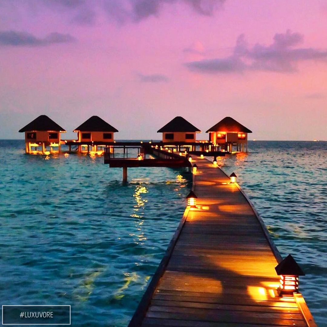 9x6ft Maldives Landscape Backdrop Polyester Dusk Golden Sunset Glow Couple Retreat Cabins Wooden Bridge Trestle Blue Seawater Scenic Background Seascape Wallpaper Honeymoon Trip Holiday Vacation 9x6ft Maldives Landscape Backdrop Polyester Dusk Golden Sunset Glow Couple Retreat Cabins Wooden Bridge Trestle Blue Seawater Scenic Background Seascape Wallpaper Honeymoon Trip Holiday Vacation