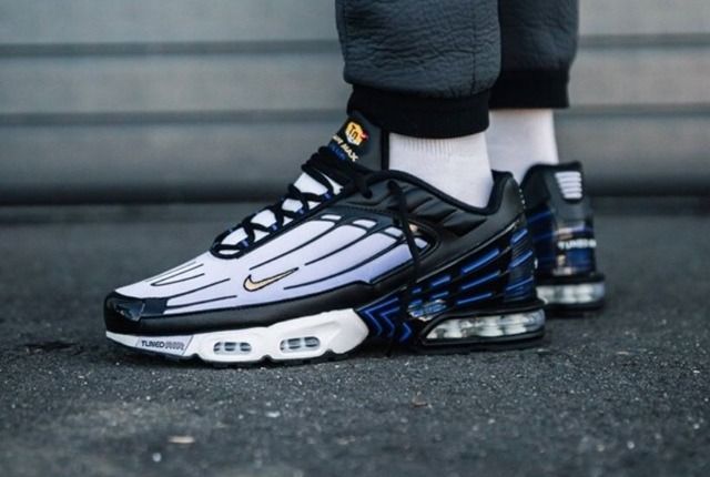 Nike Air Max Plus 3 Hyper Blue Chaussures De Sport Mode Nike Air Max Plus Chaussure Sport