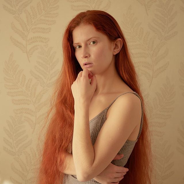 Long hair skinny redhead daddy