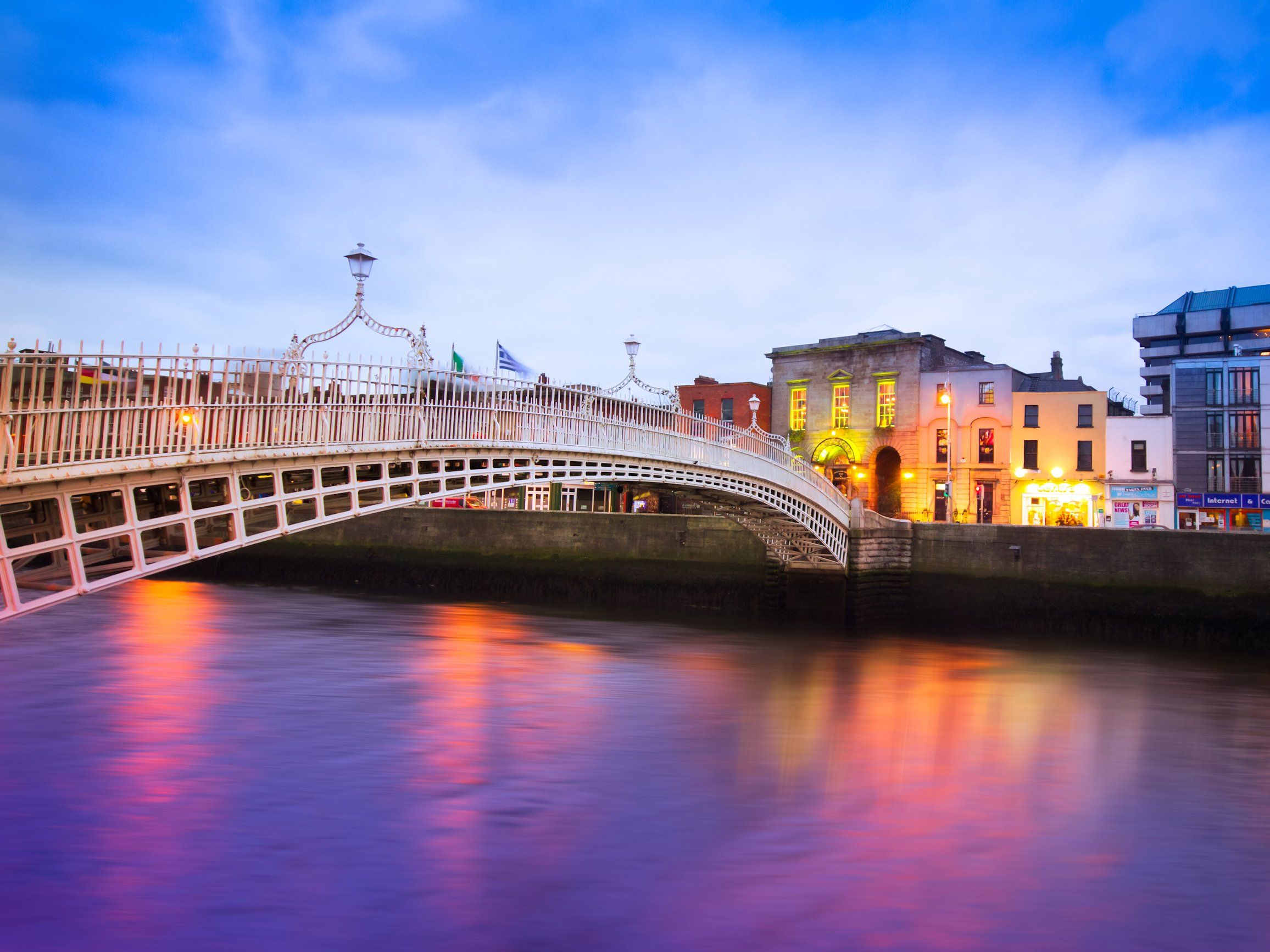 The Ha penny Bridge In Historic Dublin Ireland Destinazioni Di The Ha penny Bridge In Historic Dublin Ireland Destinazioni Di