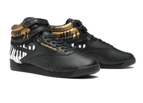 miglior sito web grande sconto per disponibilità nel Regno Unito Alicia Keys firma una collezione di sneakers per Reebok Classics ... miglior sito web grande sconto per disponibilità nel Regno Unito Alicia Keys firma una collezione di sneakers per Reebok Classics ...