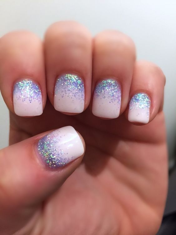33 Glitter Nails Designs You Can Try This Winter in 2019