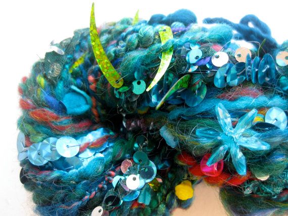handspun art yarn Izumi by coolclimates Art Yarn Handspun, Merino Yarn, Yarn Art, Harajuku Art, Reuse Store, Weaving Yarn, Spinning Yarn, Yarn Inspiration
