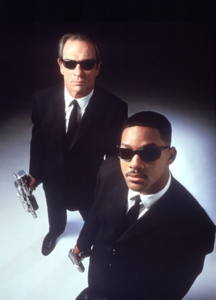 Men in Black (1997) Men In Black, Tommy Lee Jones, George Clooney, Sci ...