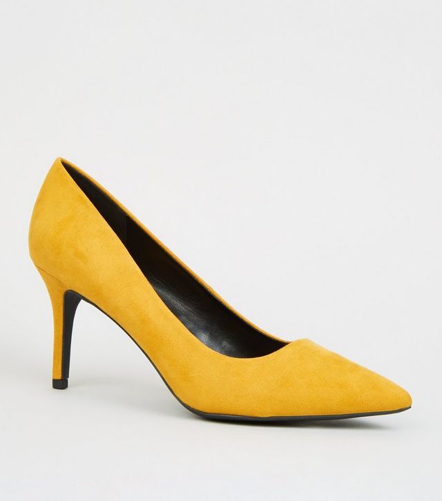 grey pointed court shoes