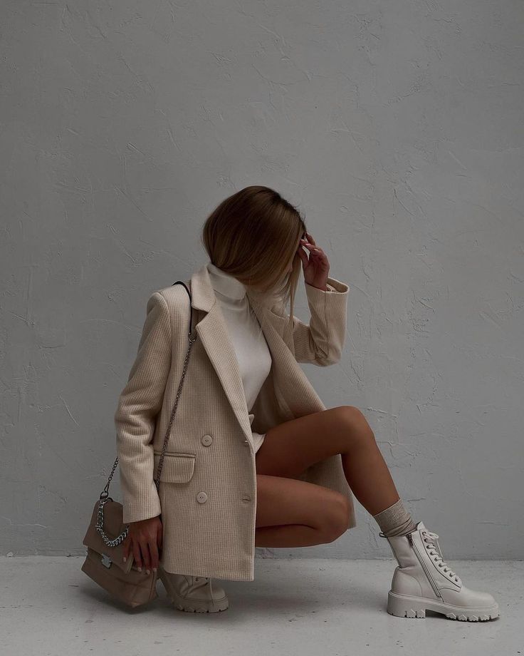 Blazers are an effortlessly chic styling option that look good no matter what time of the year it is! So check out this post that contains the best blazer outfits to copy Winter Fashion Outfits, Look Fashion, Fall Outfits, Street Fashion, Autumn Fashion, Cute Casual Outfits, Stylish Outfits, Good Outfits, Cute Blazer Outfits
