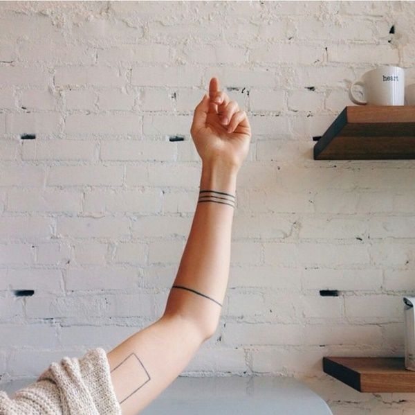 99 Simple Unisex Tattoo Designs Utilizing Linework