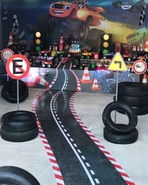 12 ideas de Blaze and the monster machines | Cars theme birthday party, Cars birthday party disney, Race car birthday party